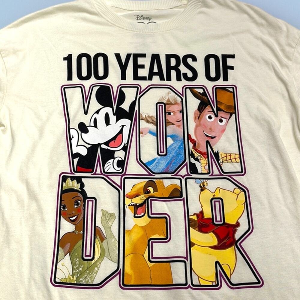DISNEY 100 YEARS OF WONDER Women’s 3X Graphic T-Shirt